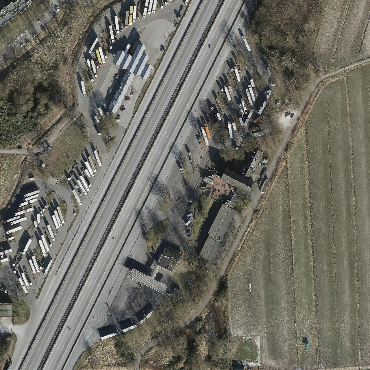 Aerial photo (orthophoto) of truck parking HH-Stillhorn Ost from 2025